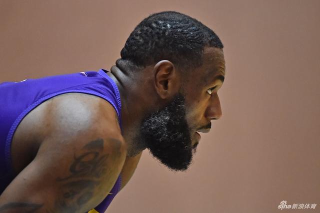 冲西甲榜首都不好惹?赔率示马竞巴萨或战成1-1