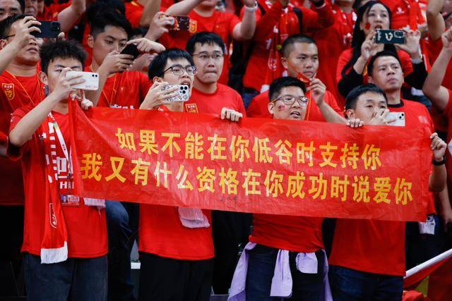 欧冠-普利希奇丘库埃泽破门 AC米兰2-1纽卡斯尔