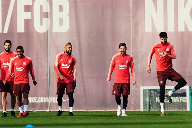 申京26+11库里19分 火箭险胜勇士晋级杯赛四强